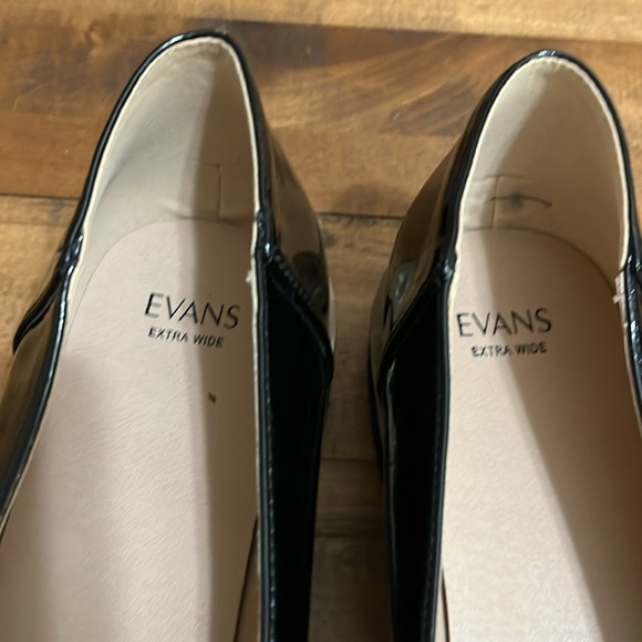Evan extra wide shoes, size 13 - Picture 8 of 9